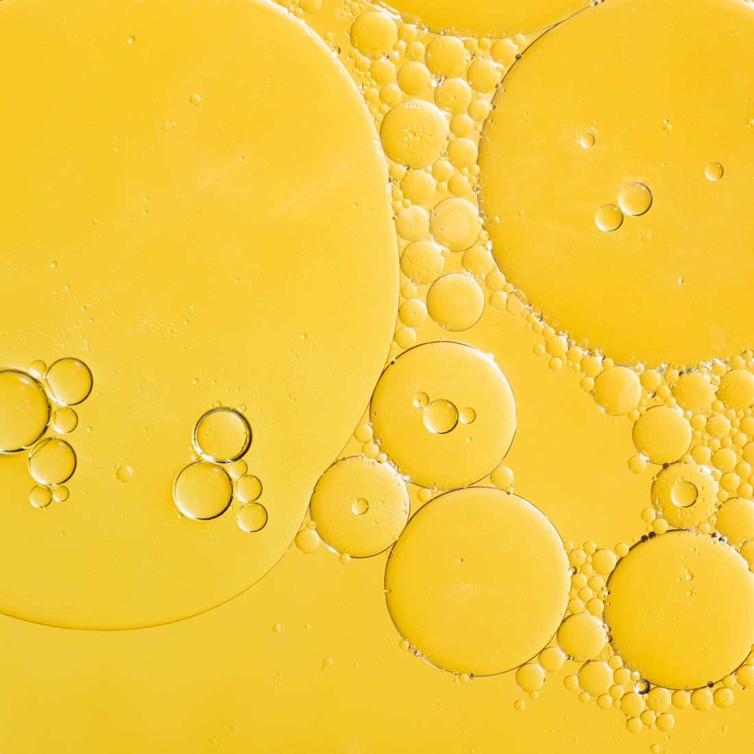 Ancient Oil, Modern Glow: The Skin Benefits of Emu Oil